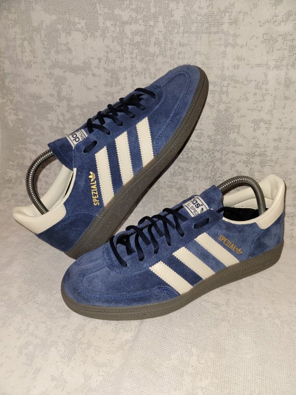 Adidas Handball Spezial Men's Size 8 Athletic Shoes Blue Off Gum White Sneakers - Picture 6 of 16